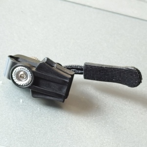 Thiết Kế Mới Ngay Lập Tức Dây Kéo Phổ Ngay Lập Tức Sử<span class=keywords><strong>a</strong></span> Chữ<span class=keywords><strong>a</strong></span> Dây Kéo Sử<span class=keywords><strong>a</strong></span> Chữ<span class=keywords><strong>a</strong></span> Kit Thay Thế Zip Trượt Răng Dây Kéo May - Product Image 6