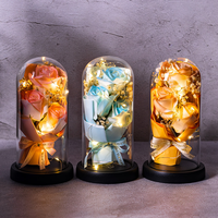 Nouveauté - Cadeau pour la Saint-Valentin et la fête des mères - Bouquet de roses en savon sous dôme en acrylique - Fleurs préservées - Verre avec lumière LED - Lumineux
