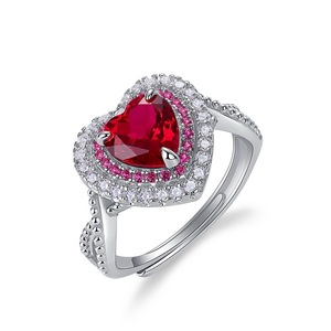 Bague en argent sterling S925 avec rubis, design cœur - Product Image 1