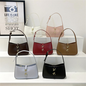 Bolso de Hombro para Mujer, Estilo Moderno, de Piel Sintética, Popular, Combinable con Todo, con Correa Única y Cierre de Solapa - Product Image 3