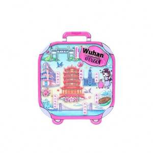 ตู้เย็นเรซิ่นรูปทรงกระเป๋าเดินทาง 3 มิติ สไตล์เมืองสมัยใหม่ เป็นมิตรกับสิ่งแวดล้อม รูปทรงตามสั่ง ของที่ระลึกส่วนบุคคล ดีไซน์สร้างสรรค์เชิงวัฒนธรรมสำหรับการเดินทาง - Product Image 5