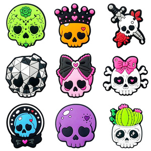 Adornos <span class=keywords><strong>de</strong></span> PVC personalizados para zuecos, dijes para zapatos <span class=keywords><strong>de</strong></span> Halloween, decoraciones <span class=keywords><strong>de</strong></span> calaveras para Halloween, The Nightmare Before Christmas, venta al por mayor a granel - Product Image 2