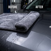 Serviette sèche de lavage de voiture en microfibre à boucle torsadée 1200gsm de haute qualité motif personnalisable et matériau en peluche absorbant pour le nettoyage de la voiture