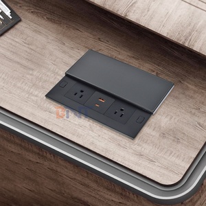Caja de Enchufes de Acero Inoxidable para Mesa con 2 Tomas de Corriente Alterna, 1 USB-A y 1 USB-C, IP44, Tapa Deslizante, 10A, Enchufe Estadounidense - Product Image 6
