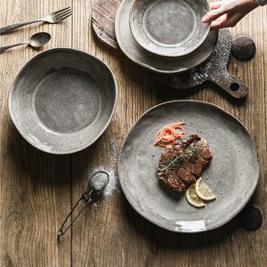 Juego de Vajilla de Cerámica Negra Mate de Forma Especial Retro, Plato para Pasta y Filete para 6 Personas, Apto para Horno - Product Image 5