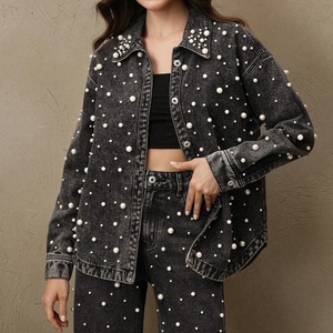 Jaqueta de Denim Personalizada LARSUR com Pérolas e Diamantes, Camisa Overshirt com Lavagem Desgastada para Mulheres - Product Image 1