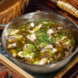 Base de marmite au poivre de vigne 500g Base de marmite au poivre vert de Chongqing Huile de boeuf épicée <span class=keywords><strong>Sauce</strong></span> d'assaisonnement au poisson bouilli du <span class=keywords><strong>Sichuan</strong></span> - Product Image 3