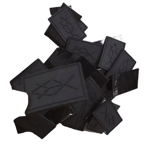 Écussons et étiquettes populaires en caoutchouc souple PVC, écussons en caoutchouc PVC, caoutchouc silicone pour étiquettes de vêtements - Product Image 1