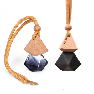 Botol Pengharum Mobil Gantung Berwarna, Botol Diffuser Parfum Bentuk Berlian, Liontin Aromaterapi, Botol Kaca - Product Image 1