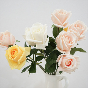 <span class=keywords><strong>Rosas</strong></span> <span class=keywords><strong>rojas</strong></span> artificiales de plástico, <span class=keywords><strong>rosas</strong></span> de un solo Color, mezcla - Product Image 3