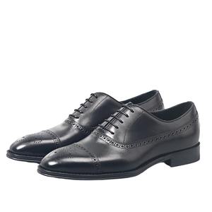 Chaussures en cuir véritable pour hommes, faites à la main, de haute qualité, élégantes et respirantes, adaptées aux chaussures Oxford pour hommes pour les fêtes de mariage. - Product Image 5