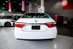Rendimiento de alta calidad T0yota Cammry LE perfectamente usado con un modelo 2017 de transmisión automática de 6 velocidades disponible para la venta - Product Image 2