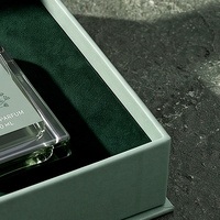 Boîte cadeau personnalisée pour Cologne verte et boîte magnétique pour parfum avec boîte en papier parfumée pour l'emballage et la présentation de parfums
