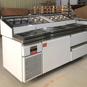 Banco Espositivo Elettrico Commerciale Zunke in Acciaio Inox <span class=keywords><strong>per</strong></span> Preparazione <span class=keywords><strong>Pizza</strong></span> e Esposizione Insalate/Sandwich <span class=keywords><strong>per</strong></span> Ristoranti e Pizzerie - Product Image 4