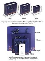 Sacs cadeaux en carton laminé mat de luxe, motif floral, impression de logo personnalisé, résistants à l'humidité, imperméables, avec poignées à cordon, ruban