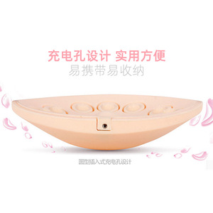 Masseur de poitrine Massive Health en silicone, vibration sans fil, rechargeable par USB, soin des seins - Product Image 4