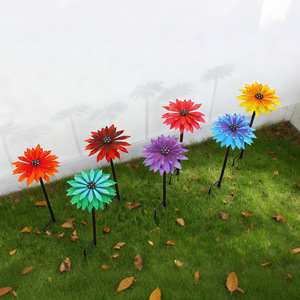 Flores Artificiais de Margarida Pequena em Ferro Forjado para Decoração de Jardim e Pátio Externo - Product Image 6