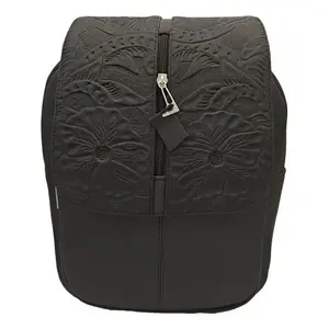 Mochila de Viaje Fana Letizia de 5L, Diseño Floral en Cuero Grabado, Mochila Unisex para Adultos - Product Image 4