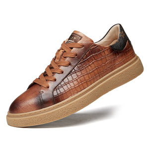 Zapatillas de Cuero Genuino de Alta Calidad Personalizadas con MOQ Bajo, Color Negro, Blanco y Marrón, Estilo Casual de Caña Baja para Hombre - Product Image 4