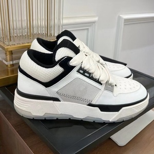 Dernière Version – Chaussures Décontractées de Luxe à Semelle Épaisse, Logo Personnalisé, Haute Qualité, Respirantes, Antidérapantes, à Lacets, Rehaussantes, Exclusives - Product Image 3