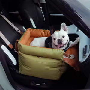 Nueva llegada respetuoso con el medio ambiente de lujo Pet Booster Seat cama moderna de cuero impermeable a prueba de masticar cinturón de seguridad del coche para los perros de viaje - Product Image 1