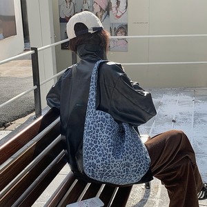 Leopard Print Canvas Tote Bag Blue Magnetic Buckle Zippered Pocket Everyday Use - Product Image 3