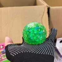 Balle anti-stress souple en EVA et maltose, forme diamant, à paillettes, à rebond lent, jouet sensoriel à pincer pour adultes et enfants, pour soulager l'anxiété et les émotions