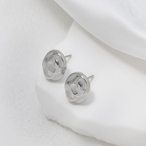 Pendientes de Aro de Acero Inoxidable Chapados en Oro de 18K - Forma Irregular Cóncava-Convexa - Accesorios de Moda para Mujer para Fiestas - Product Image 3