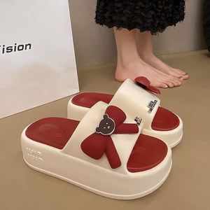 Nouvelle Collection Été – Sandales <span class=keywords><strong>Femme</strong></span> Tendance à Plateforme Épaisse, <span class=keywords><strong>Talon</strong></span> Compensé, Tige en EVA, Motif <span class=keywords><strong>Petit</strong></span> Ours et Nœud, Antidérapantes et Adorables - Product Image 4