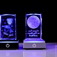 Cadeaux d'affaires personnalisés, objets promotionnels en cristal, cube gravé en 3D avec base LED, lampe de nuit