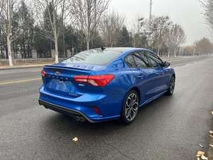 <span class=keywords><strong>Ford</strong></span> <span class=keywords><strong>Focus</strong></span> berline EcoBoost 180 <span class=keywords><strong>ST</strong></span>-<span class=keywords><strong>Line</strong></span> 2020 - Product Image 5