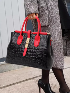 Vielseitige Damen-Tragetasche für Frauen mittleren Alters 2023 Neue modische und stilvolle Handtasche - Product Image 4