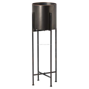 Jardinière en métal faite à la main et personnalisée Design attrayant Décoration de la maison de jardin Pots de fleurs avec finition personnalisée - Product Image 3