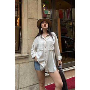 Chemise boutonnée oversize naturelle pour femme, chemisier décontracté en popeline, style quotidien, design simple, manches longues, coupe ample - Product Image 4