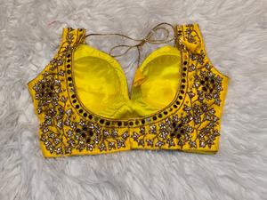 Blusa de novia amarilla para mujer con circonitas de espejo auténticas y bordado artesanal elaborado. - Product Image 2