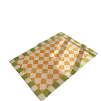 Tapis écologique imperméable antidérapant en polypropylène 100% avec envers en latex, à poils moyens et épaisseur moyenne, pour chambre et salon