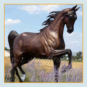 Statue de cheval réaliste en Bronze, grande taille de vie, Sculpture de Mare et de feuille, à vendre - Product Image 2