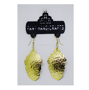 Pendientes minimalistas japoneses de metal al por mayor de fábrica, pendientes de alta calidad, producto de última tendencia, pendientes chapados en oro. - Product Image 6