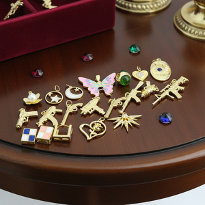 CZ8762 Pendentifs délicats en forme de cœur, de rose, d'<span class=keywords><strong>arme</strong></span> à feu, de pistolet, d'<span class=keywords><strong>Uzi</strong></span>, plaqués or 18 carats, micro-pavés de CZ, pour la fabrication de colliers et de bijoux - Product Image 2