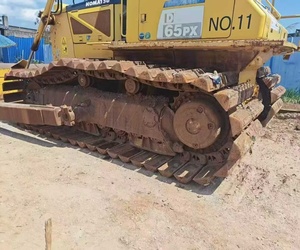 Tracteur/bouteur sur chenilles Komatsu D65PX-16 d'occasion, fabriqué au Japon - Product Image 3