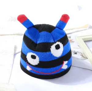 Funny smiley jacquard knitted hat Students warm feeler woolen hat for small children activity cowl