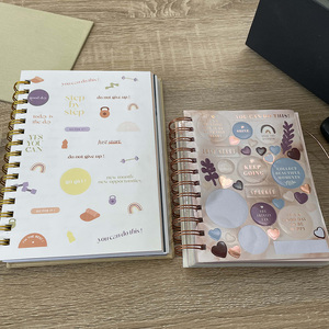 Diario de impresión personalizado Agenda semanal Diario en espiral Cuaderno planificador Listo para enviar Lista de tareas diarias Cubierta de papel de regalo Tapa dura - Product Image 6