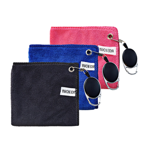 Serviette de <span class=keywords><strong>golf</strong></span> en polyester à séchage rapide avec mousqueton Logo personnalisé et nettoyage du club de balle Caractéristiques Accessoires de <span class=keywords><strong>sport</strong></span> - Product Image 1