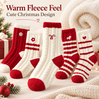 Chaussettes en peluche de Noël pour femmes, épaisses et chaudes en polaire, mi-mollet, rayées rouge et blanc, confortables pour la maison et le sommeil, idéales pour les vacances d'hiver