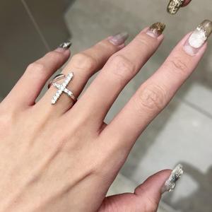 Anillo Cruzado de Plata de Ley S925 con Diamantes Completos, Estilo Minimalista Personalizado, Anillo con Forma de Número, Moderno y Dulce - Product Image 5