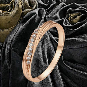 Pulsera de Plata de Ley 925 con Eslabones Cubanos y Piedras de Moissanita Cultivadas en Laboratorio, Acabado Iced Out para Joyería Impresionante - Product Image 2