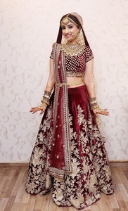 Nuevo y Elegante Koti Indio-Pakistaní con Vestido Lehenga, Adornado con Cuentas de Cristal y Pedrería, Traje de Boda - Product Image 2