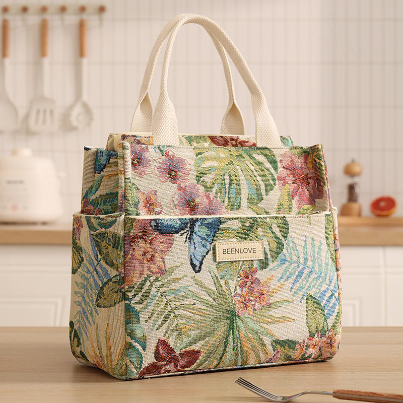 สีขาว ขนาดใหญ่