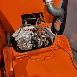 Pelleteuse Hitachi Zx135 de 13 tonnes d'occasion à vendre, petite pelleteuse Zx30U 130 d'occasion, Zaxis d'occasion, moteur central - Product Image 4