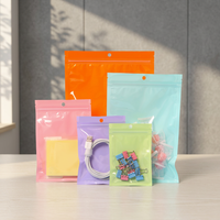 Sacs en plastique transparents à fermeture éclair avec trou de suspension, sachets d'emballage refermables en polyéthylène pour accessoires électroniques, bonbons et petits gadgets